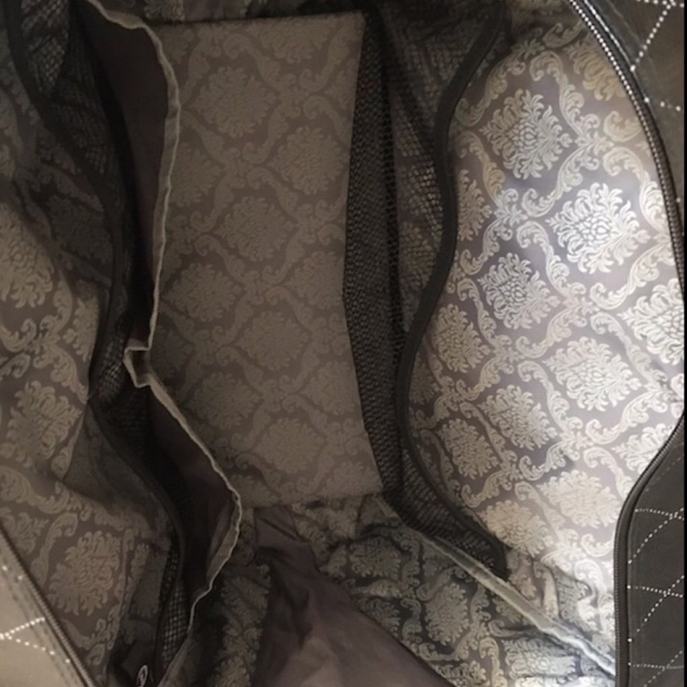 Mary Kay Weekend Bag - Picture 5 of 6
